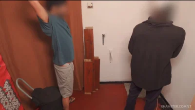 I ask my neighbor to help me fix my room and to thank him this way