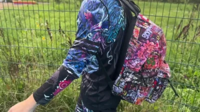 A man’s big and thick dick fucks a twink without lubrication in an abandoned house – 389